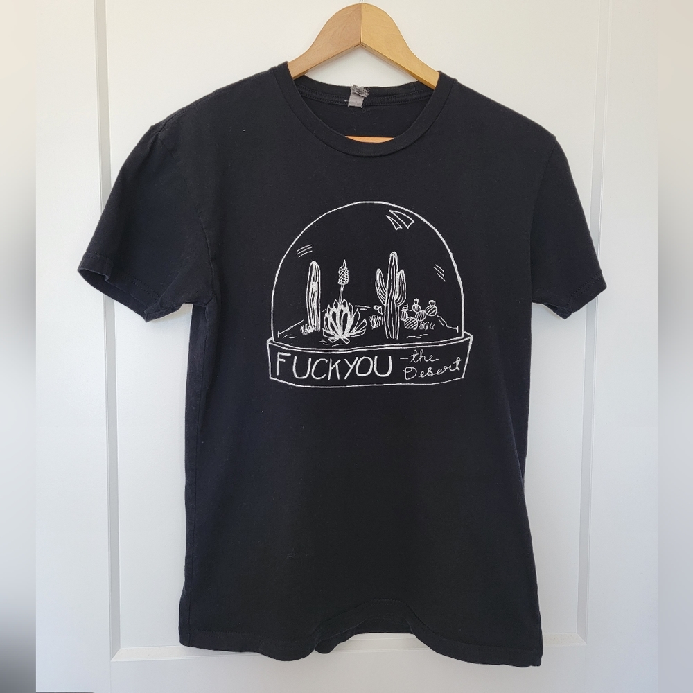 Graphic Desert Tee ~ Small